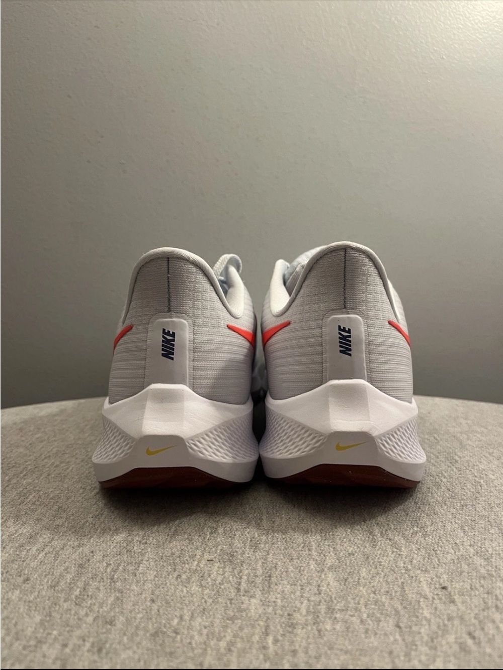 Nike Air Zoom Pegasus 39 Grey Bright Crimson Running Men Shoe Sz 11.5 DH4071-007 - Picture 6 of 11
